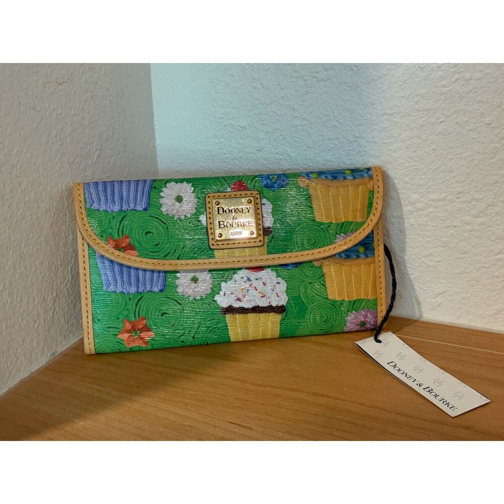 Dooney & Bourke Cupcakes Continental Clutch Wallet in Green NWT